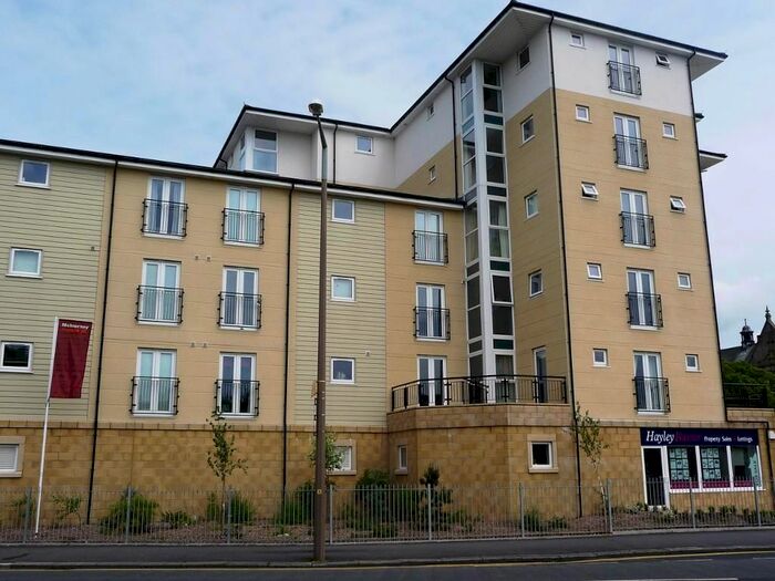 2 Bedroom Flat To Rent In Station Road, Morecambe, LA4