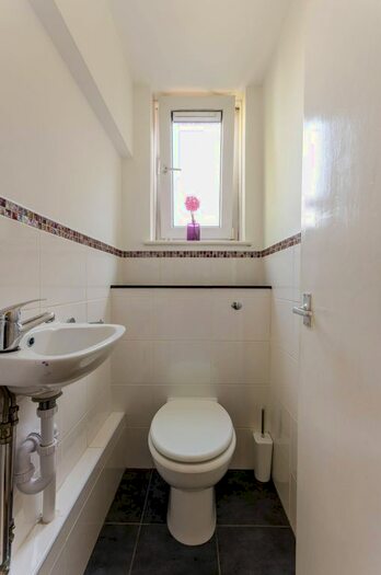 2 Bedroom Flat To Rent In Woodford Green, Chigwell, Woodford Green, IG8