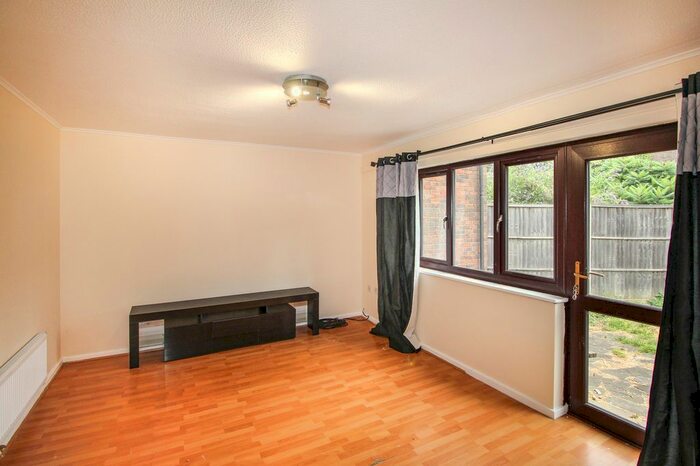 3 Bedroom Terraced House To Rent In Winifred Street, London, E16