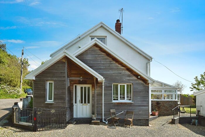 3 Bedroom Semi-Detached House For Sale In Saron Road, Llanelli, Carmarthenshire, SA14