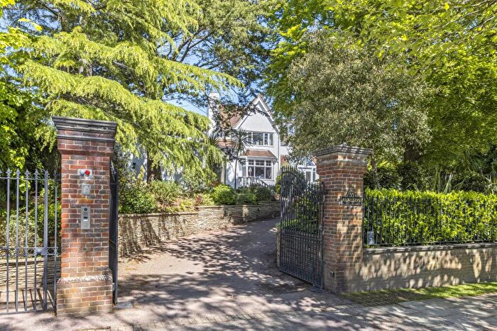 6 Bedroom House To Rent In Tongdean Avenue, Hove, BN3