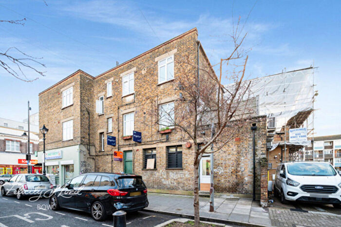 2 Bedroom Flat To Rent In Libra Road, London, E3