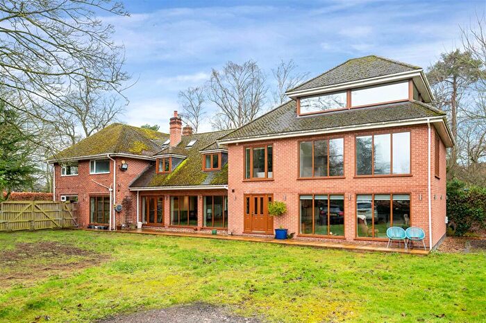 5 Bedroom Detached House For Sale In May Lodge Drive, Rufford, NG22