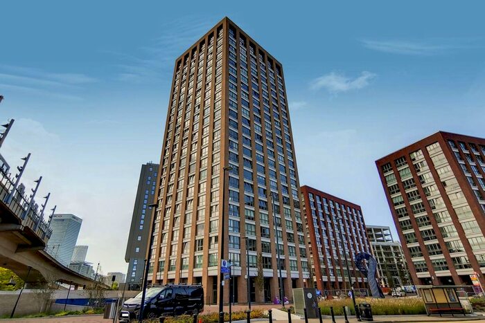 2 Bedroom Flat For Sale In Royal Captain Court, Canary Wharf, London, E14