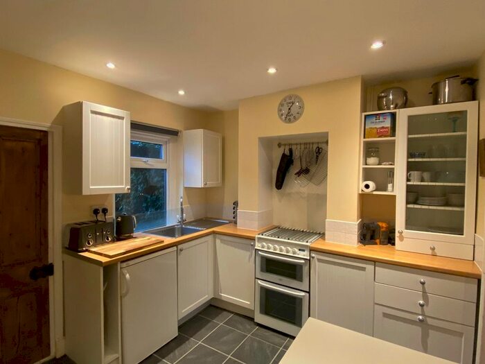 2 Bedroom Property To Rent In Liverpool Street, Southampton, SO14