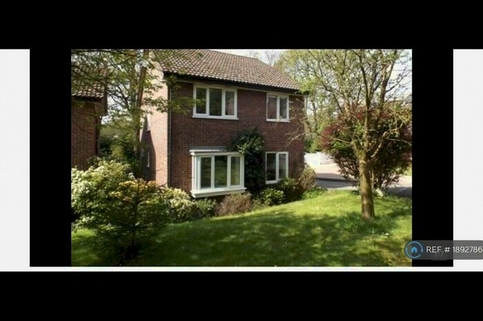 4 Bedroom Detached House To Rent In Avonborne Way, Chandler's Ford, Eastleigh, SO53