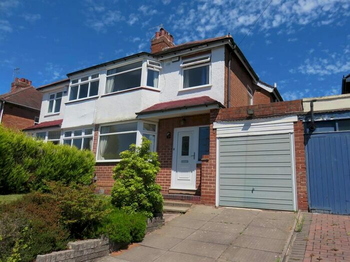3 Bedroom Semi-Detached House To Rent In Weymoor Road, Harborne, Birmingham, B17