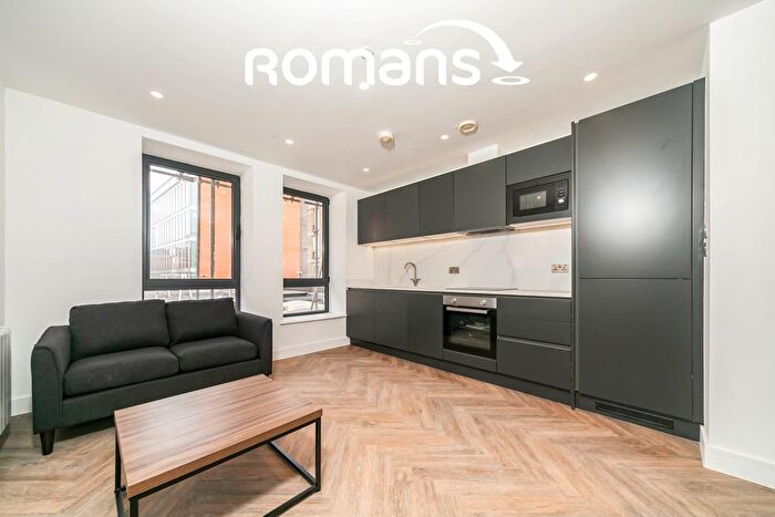 Studio To Rent In Market Place, Reading, Berkshire, RG1