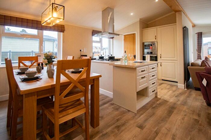 3 Bedroom Caravan For Sale In Searles, South Beach Road, Hunstanton, Norfolk, PE36