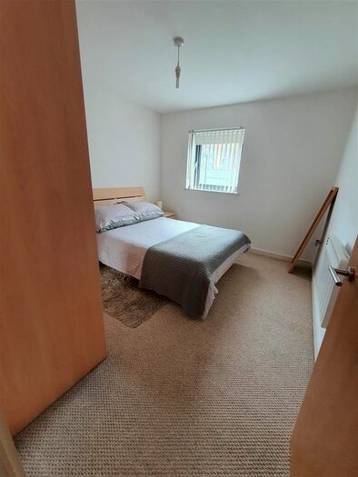1 Bedroom Flat To Rent In Hallsville Road, London, E16
