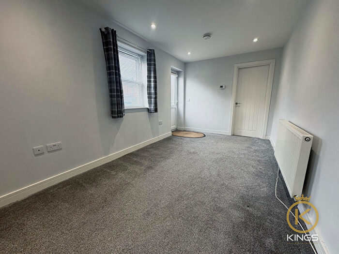 1 Bedroom Flat To Rent In Fratton Road, PO1