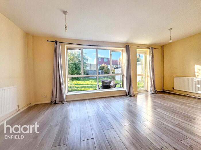 3 Bedroom Semi Detached House For Sale In Norton Close, London, E4