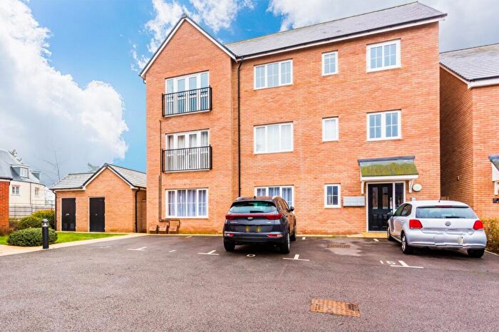 2 Bedroom Apartment To Rent In Tenor Close, Buckingham, MK18
