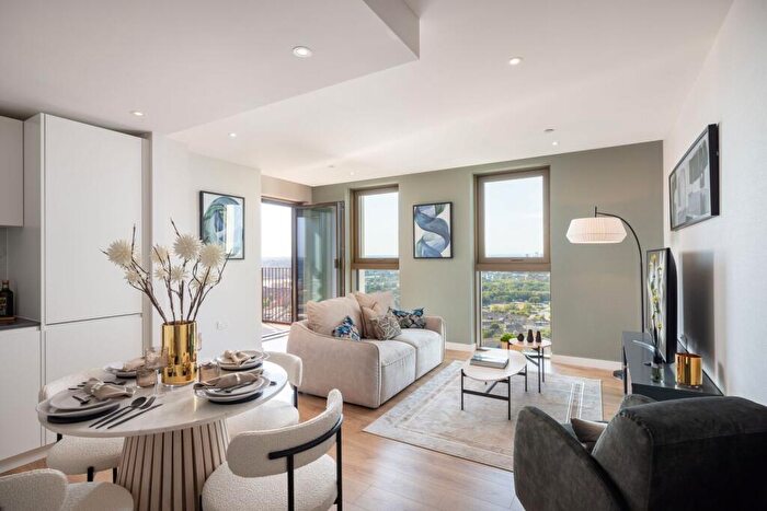 1 Bedroom Flat For Sale In One Thames Quay, Canary Wharf, London, E14