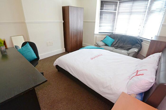 6 Bedroom Detached House To Rent In Johnson Road, Lenton, Nottingham, NG7