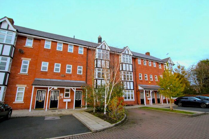 2 Bedroom Flat To Rent In Maple Court, Knowsley, L34