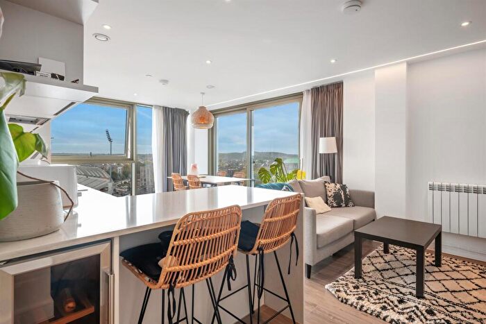 2 Bedroom Apartment To Rent In The Waterside Apartments, West Bridgford, NG2