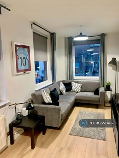 2 Bedroom Flat To Rent In Voyager House, Poole, BH15