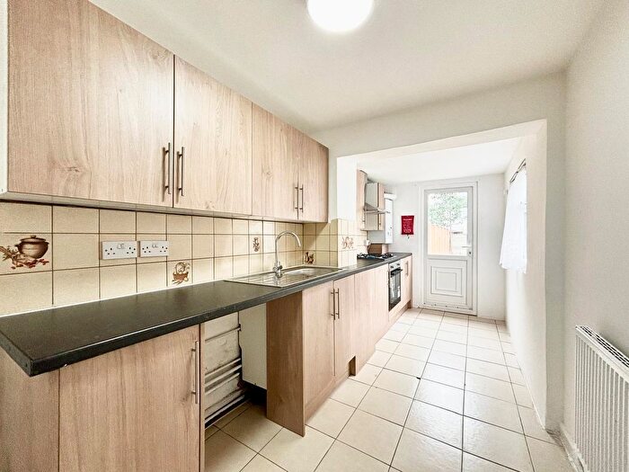 3 Bedroom Terraced House To Rent In Mortlake Road, Ilford, IG1