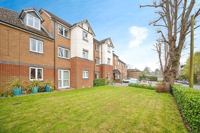 1 Bedroom Flat To Rent In Bentley Court, Camberley, GU15