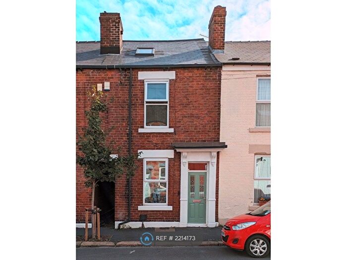 3 Bedroom Terraced House To Rent In Langdon St, Sheffield, S11