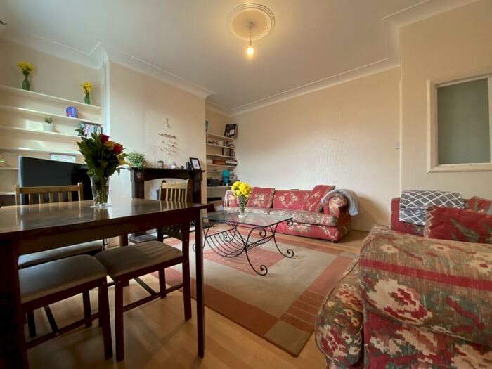 3 Bedroom Terraced House To Rent In Cosmeston Street, Cathays, CF24