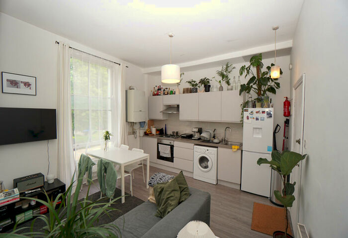 2 Bedroom Flat To Rent In Caledonian Road, London, N1