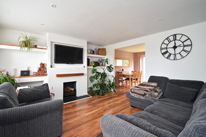 3 Bedroom Semi-detached House For Sale In The Hoe, St. Leonards-On-Sea, TN37