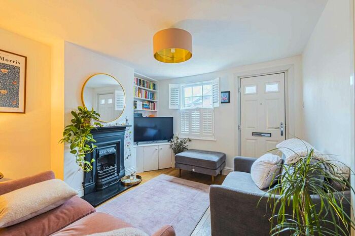 2 Bedroom Terraced House To Rent In George Street, Berkhamsted, Hertfordshire, HP4