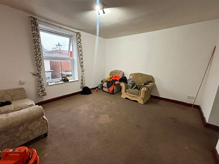 1 Bedroom Flat To Rent In Stafford Street, Willenhall, WV13