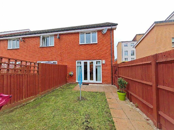 2 Bedroom End Of Terrace House For Sale In St. Agnes Way, Reading, RG2