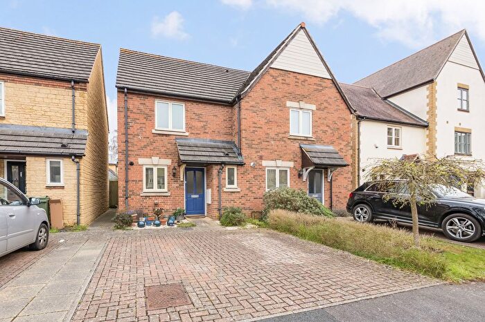 2 Bedroom Semi-Detached House For Sale In Thornley Close, Abingdon, OX14