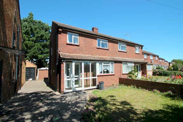 3 Bedroom Semi-Detached House To Rent In Harmondsworth Lane, Sipson., UB7
