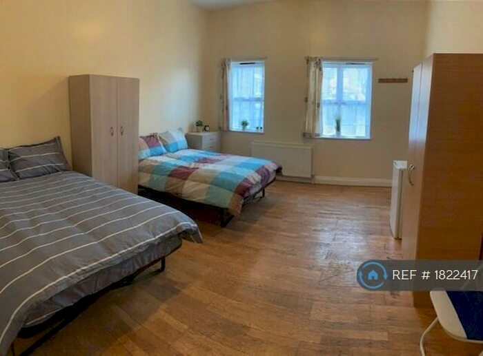 3 Bedroom Terraced House To Rent In Priscilla Close, London, N15