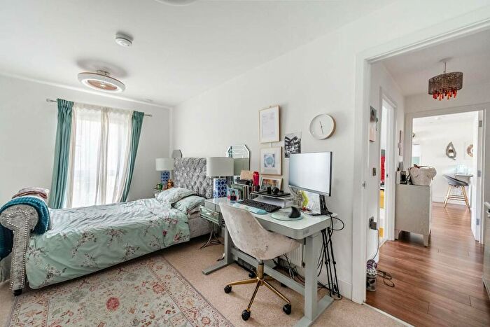 2 Bedroom Flat For Sale In Tranquil Lane, South Harrow, Harrow, HA2