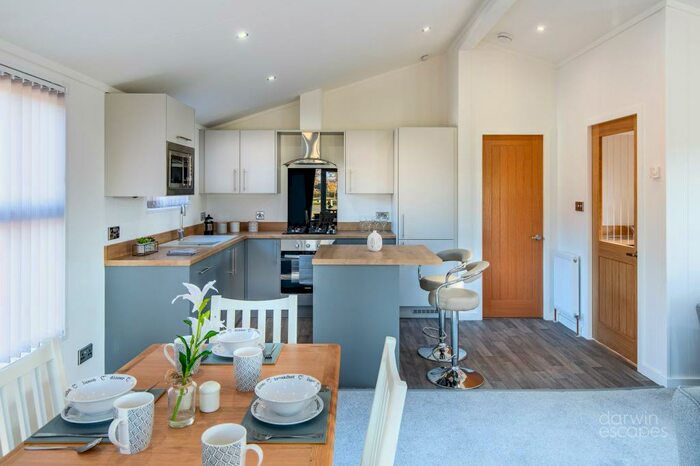 2 Bedroom Caravan For Sale In Pentney, King's Lynn, PE32