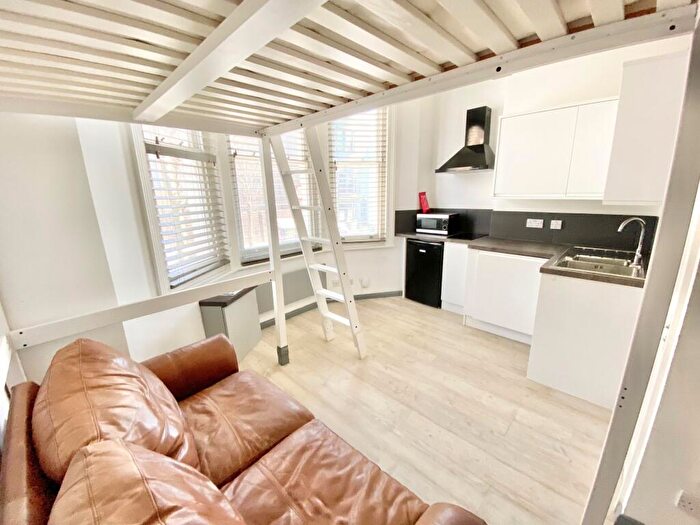 Studio To Rent In Egremont Place, Brighton, BN2