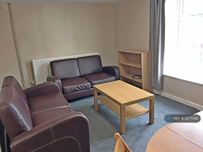 4 Bedroom Maisonette To Rent In Stokes Croft, Bristol, BS1