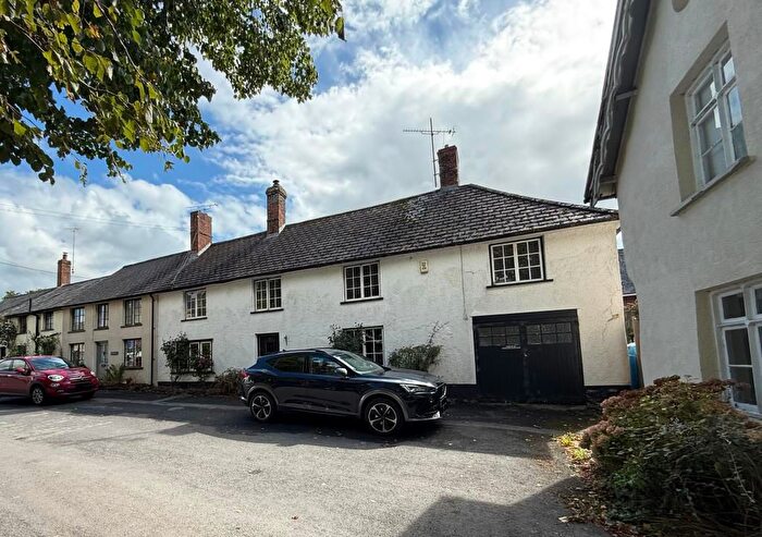 4 Bedroom End Of Terrace House For Sale In The Square, Whimple, Exeter, Devon, EX5
