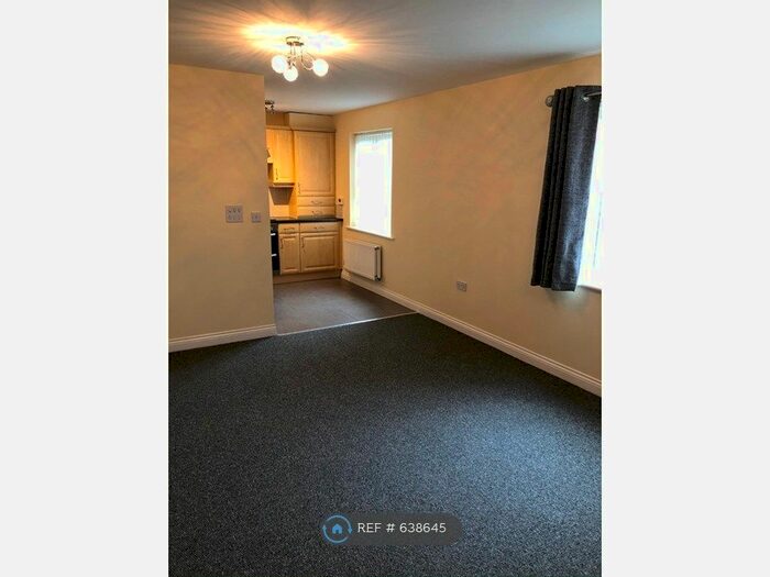 2 Bedroom Flat To Rent In West Allotment, Newcastle Upon Tyne NE27