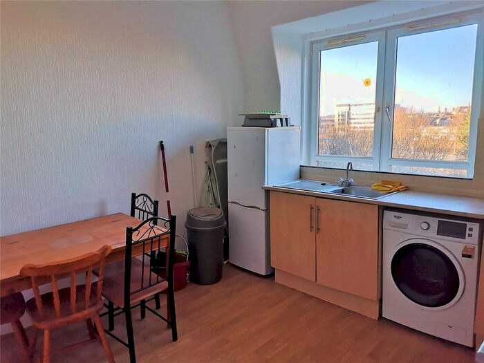 1 Bedroom Flat To Rent In Menzies Road, Torry, Aberdeen, AB11