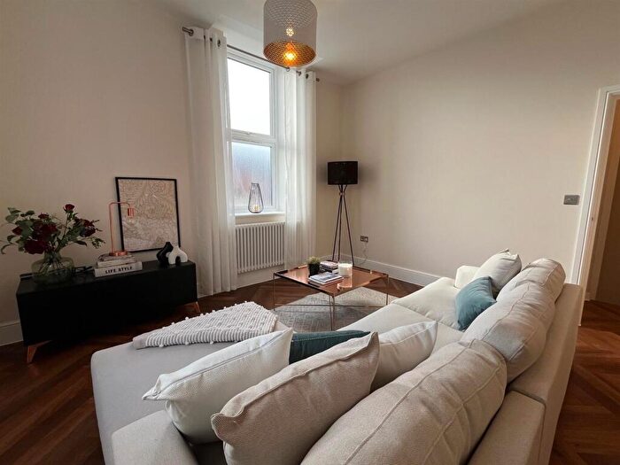 4 Bedroom Town House For Sale In The Crescent, Sandgate, Folkestone, CT20