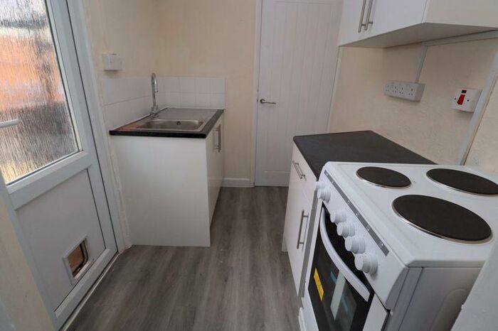 1 Bedroom Flat To Rent In New Street, Brightlingsea, CO7