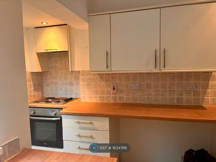 2 Bedroom Terraced House To Rent In Nant-Yr-Ychain Terrace, Pontycymer, Bridgend, CF32