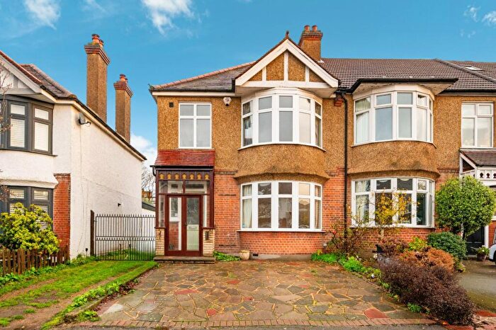 3 Bedroom House To Rent In The Drive, Beckenham, BR3