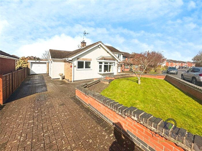 3 Bedroom Bungalow For Sale In Vicarage Lane, Whetstone, Leicester, Leicestershire, LE8