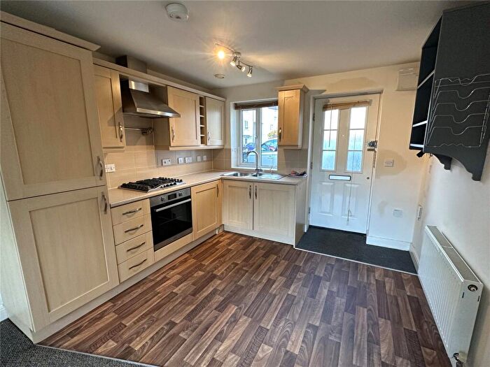 2 Bedroom Apartment To Rent In Summit Close, Kingswood, Bristol, BS15