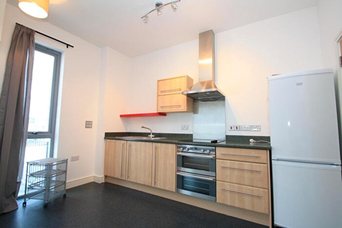 2 Bedroom Apartment To Rent In Brittany Street, Millbay, PL1