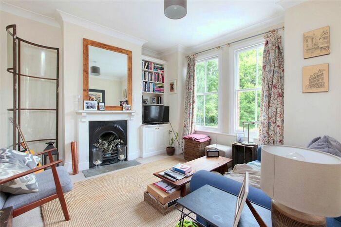 1 Bedroom Maisonette To Rent In Tennyson Street, Battersea, SW8
