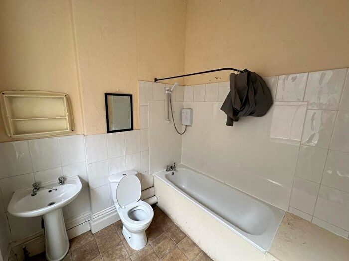 4 Bedroom Flat To Rent In Warwick Road, Bristol, BS6